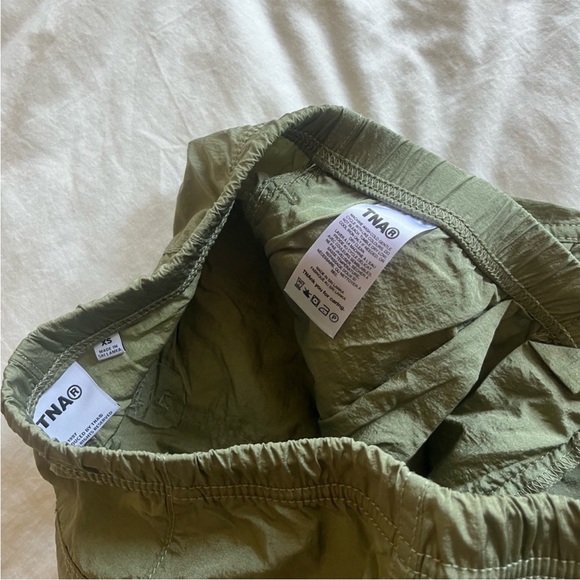 Aritzia TNA Aviator Parachute Pants Sage Frost Green XS - Picture 5 of 6